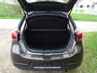 Mazda 2 1,5 Skyactiv-G 55kW 1x maj. malá spotřeba 4,8L/100km - 15