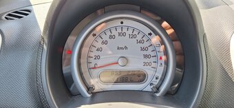 SUZUKI SPLASH BENZÍN NÁJAZD 111000KM -ŤAŽNÉ/KLÍMA -3899.-EUR - 15
