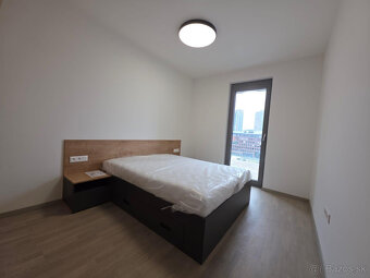 2 izbový byt v projekte Metropolis s výhľadom na Mesto - 15