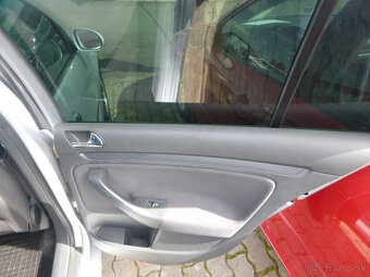 Volkswagen Golf 1,4i 16v 2004 - 15
