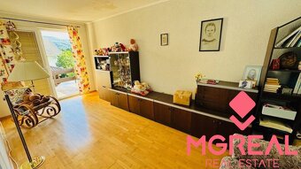 Na predaj priestranný 5 i dom s bazénom Partizánske - Šimono - 15
