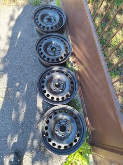 Predám pneumatiky R16, R15, R14, gumy, disky Škoda Octavia - 15