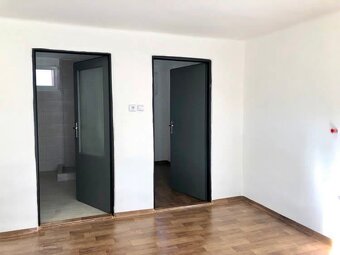 Kompletne prerobený 4-izbový rodinný dom, Marcelová - 15