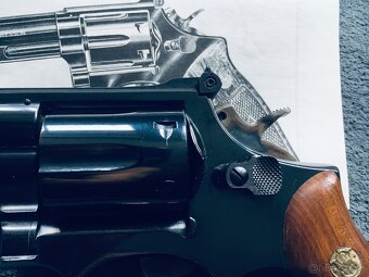 Smith&Wesson mod. 19 2,5” 357 Mag - 15