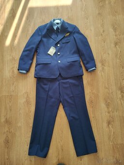 RETRO uniformy ČSAD s visačkami a odznakmi-nález z pody - 15