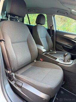 OPEL INSIGNIA SPORTS TOURER SW / DIESEL MANUÁL - 15