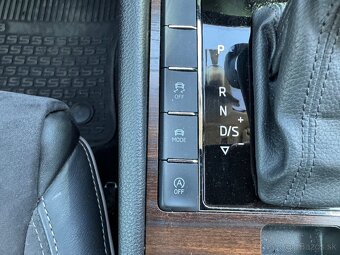 Škoda Superb Combi 2.0 TDI SCR Scout 4x4 DSG - 15