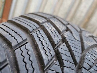 Špičkové zimné pneu Continental - 225/45 r17 - 15