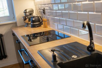 Dizajnovo zrekonštruovaný 2-izbový byt, centrum top lokalita - 15