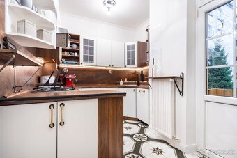 Exkluzívny, kompletne zariadený 3izbový byt na Komenského - 15