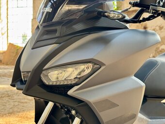 Predam Aprilia SR GT 125 model 2024 - 15