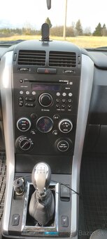 Suzuki Grand Vitara r.v.2010 - 15