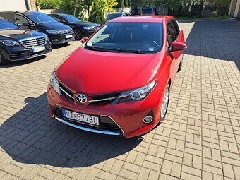 Toyota auris - 15