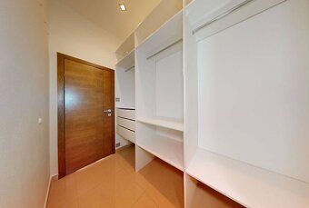 Veľký 3 izb. byt s terasou o výmere 70 m2 a kompletným zaria - 15
