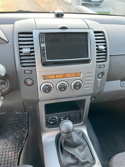 Nissan Pathfinder 2.5 dCI MT6 7-miestny - 15
