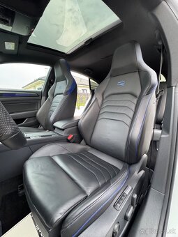 Volkswagen Arteon R 235 KW Sedan Koža / Kamera / Módy / Pano - 15