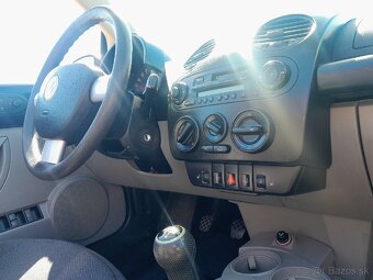 VW New Beetle Kabriolet 1.4i - 15