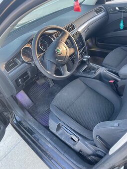Škoda Superb Combi 2.0 TDI DSG - 15