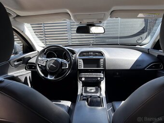 Jaguar XE 2.0 I4D 180k Prestige AT - 15