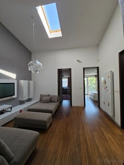 NA PREDAJ RODINNÝ DOM S POZEMKOM BRATISLAVA RUŽINOV - 15