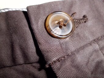 Tommy Hilfiger pánske chino nohavice s elastan M 32/34 - 15