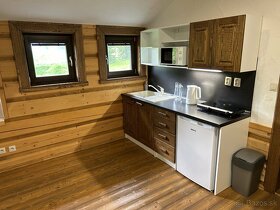 Na predaj drevenica so zabehnutým prenájmom - 15