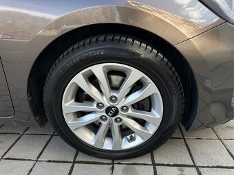Kia Ceed 2018 AUTOMAT, kupované SR, GOLD - 15