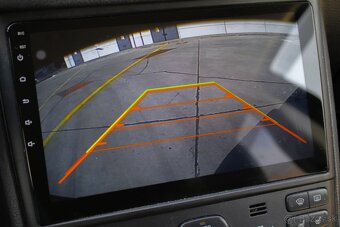 Volvo XC90 2.4 D5 Summum 4x4 7 miestne - 15
