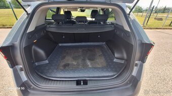 Kia Sportage 1.6 Benzín+HEV Gold (2022)–hybrid,automat - 15