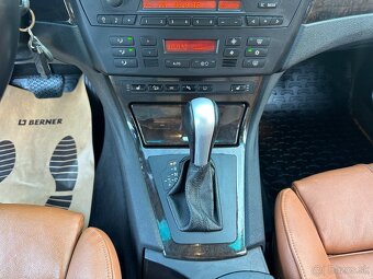 BMW X3 XDrive 30d A/T M-Paket Piano Black Kupené v SR - 15