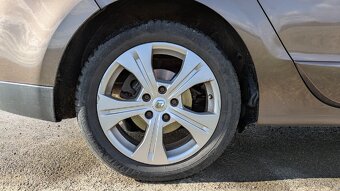Renault Grand Scenic III 2009 7 miest - 15