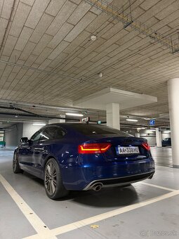 Audi A5 sportback 3.0 TDI quattro sline modra perleť - 15
