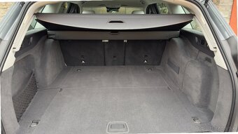 Mercedes-Benz E trieda Kombi 220d Avantgarde, plná výbava - 15