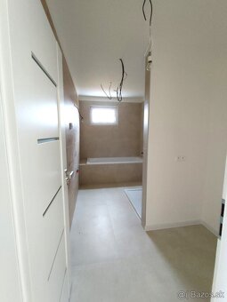 NA PREDAJ NOVOSTAVBA č. 3 V SĽAŽANOCH - 15