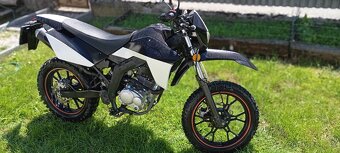 125 crs enduro na značkách - 15