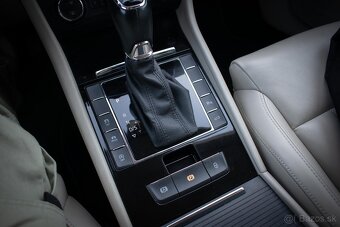 Škoda superb L&K 2.0TDi DSG 140kw Webasto Keyless go DCC - 15