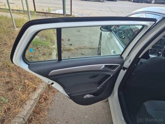 Volkswagen Golf e - 15