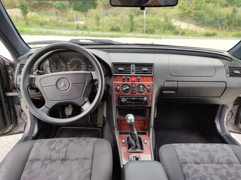 Mercedes C180 - 15