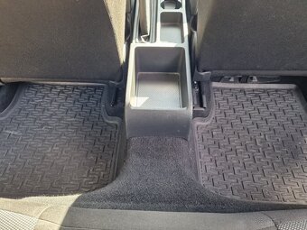 Škoda Octavia III 1.6 TDi 90k Ambition M5 (diesel) kup. SR - 15