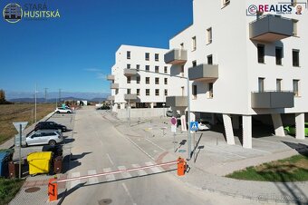 Nové 2-izbové byty v projekte Stará Husitská – predaj v novo - 15