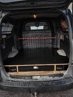 Hyundai H-1 - 15
