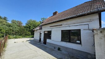 Na predaj 6-izbový domu 170 m2 s dvojgarážou 72 m2 v obci To - 15