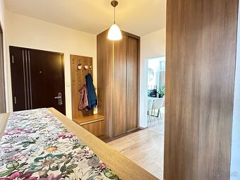 REZERVOVANÉ -3 izbový moderný byt s loggiou, blízke centrum - 15