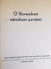 Knihy-politika-socík - 15