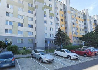 Zrekonštruovaný 2izb. byt, 53,3 m2, Slatinská ul, BA II - 15