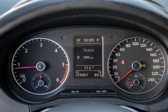 Volkswagen Amarok DC 2.0 BiTDI Trendline 4MOTION AT8 - 15