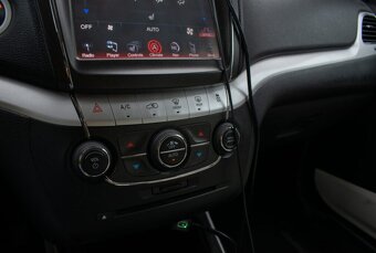 Fiat Freemont 2.0 MultiJet 4×4 A/T 7 miestne - 15