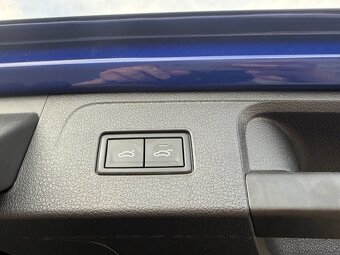 Passat R-Line Lapiz Blue DSG TSI fl b8.5 IQ LED -ODPOČET DPH - 15