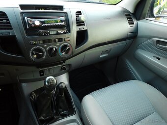 TOYOTA HILUX 2.5 D-4D 4x4 - UZAVIERKA 2009- NOVA STK-HARDTOP - 15
