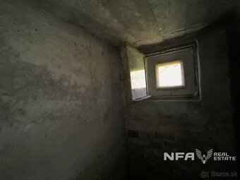 Rodinný dom v obci Kľačno s pozemkom 2879m2 - 15